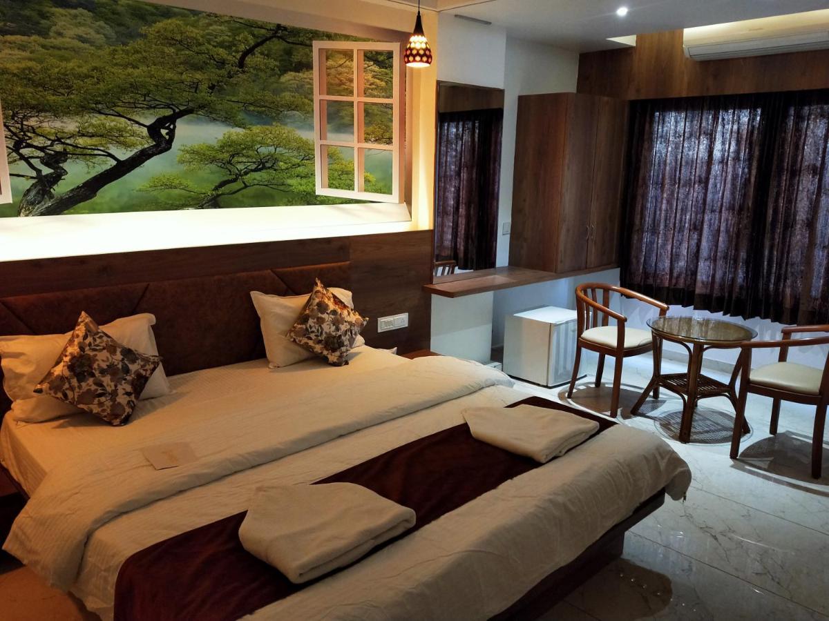 Hotel The Grand Piano - Best Business Hotel In Patan Exterior foto