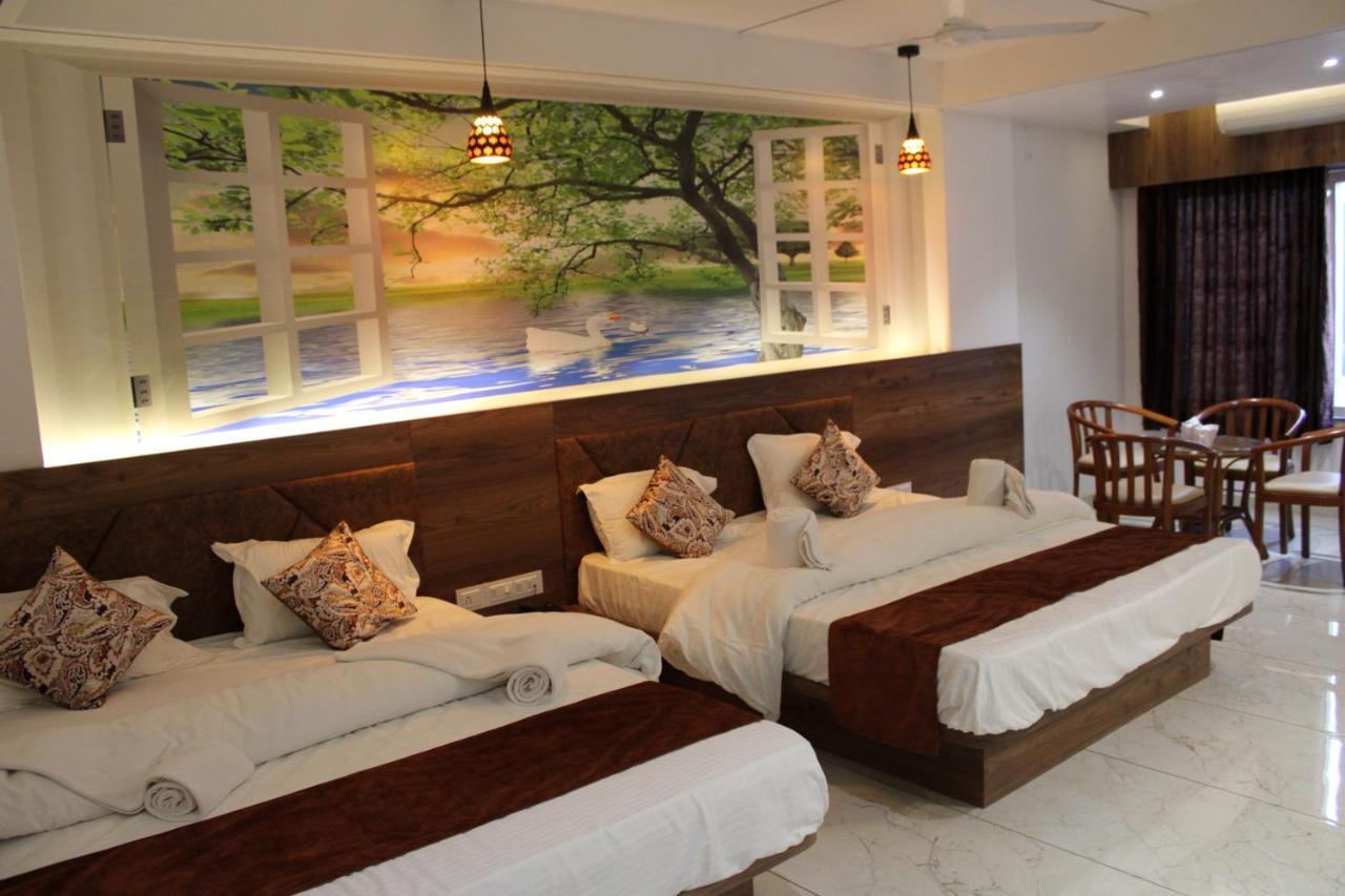 Hotel The Grand Piano - Best Business Hotel In Patan Exterior foto